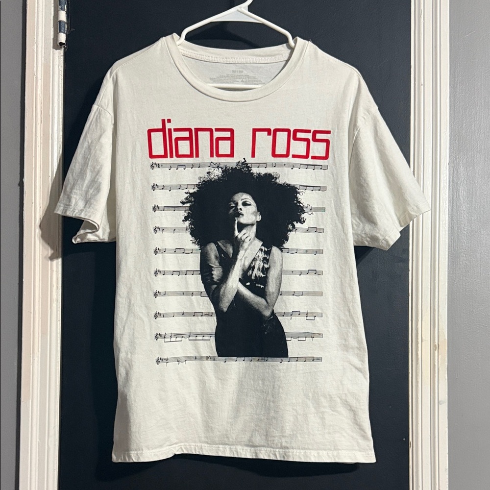 Diana Ross Short Sleeve Tee Shirt Size: XS/S